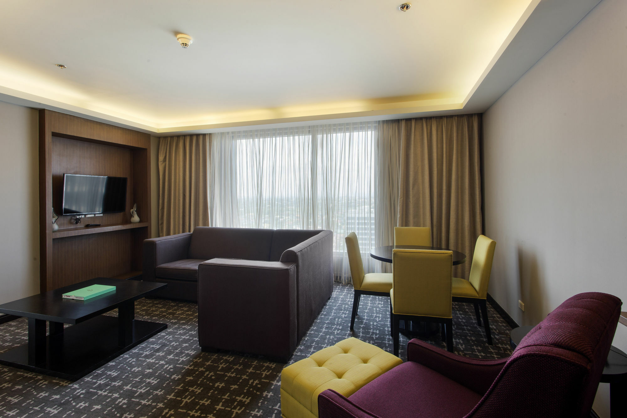 Hotel The Bellevue Manila Muntinlupa City Exterior foto